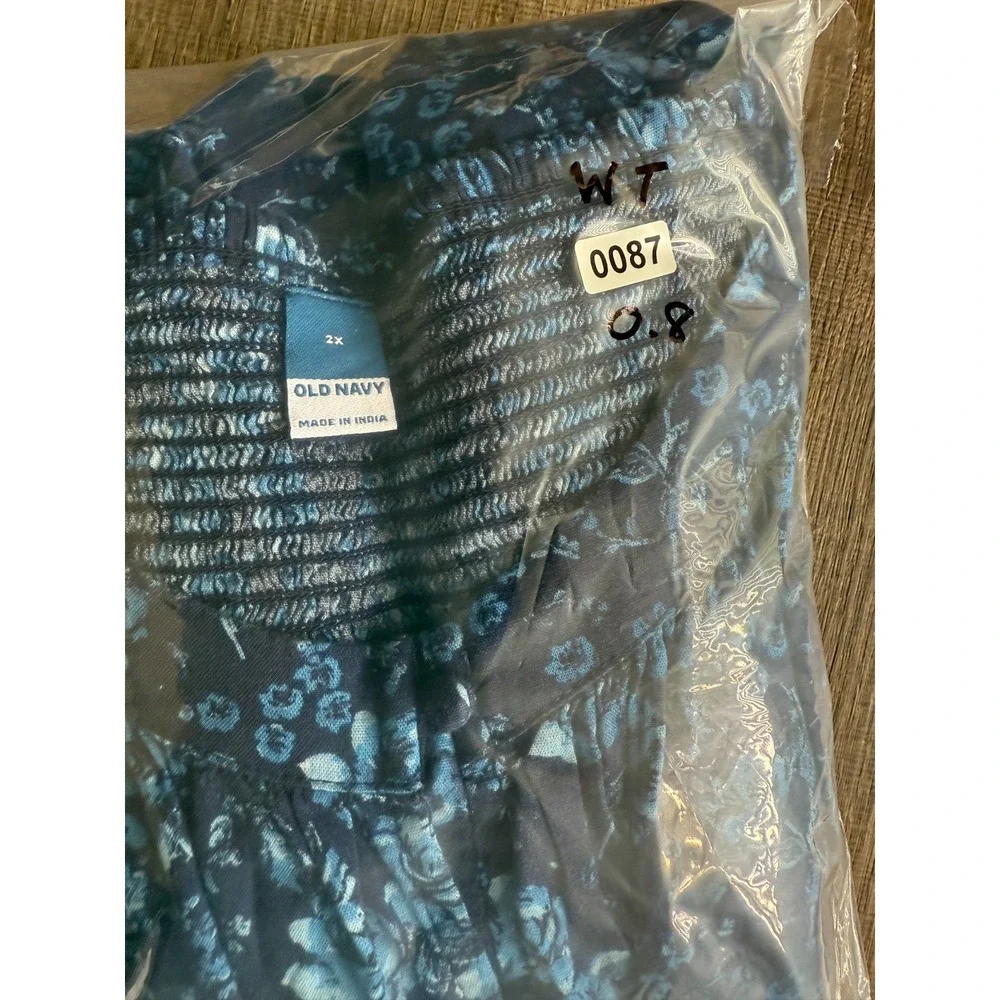 Old Navy Blue Floral Peasant Top 2X Square Neck Smocked Back Cotton Rayon Blouse